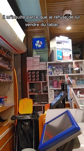 Être buraliste c'est aussi faire attention à tout et notamment à l'âge des clients. Pas de vente à des mineurs. La plupart du temps ça se passe bien sauf cette fois ci. Mise en scène de faits réels. #tabac #pourtoi #humour #vente #mineur