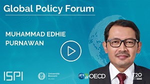 173 reactions | "The health of the people is closely connected with the health of animals, plants and our shared environment." Muhammad Edhie Purnawan, Chairman of the Board of Supervisor Central Bank of Indonesia (BSBI) and Co-chair T20 Indonesia TF9, at #GPF2022 Join the live streaming here  https://www.ispionline.it/it/eventi/evento/global-policy-forum#video2 | ISPI - Istituto per gli Studi di Politica Internazionale | Facebook