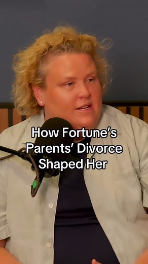 @Fortune Feimster reflects on her how parents handled divorce & what she learned from it 🎙️Link in bio for more @Good Enough Podcast @Sabrina Jalees @Natasha Leggero #divorce #childhoodmemories #podcastclips