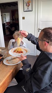 Floating pasta 🍝 #spaghetti #magic #family | Julien Magic
