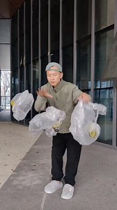 2.2K views | Challenge accepted! This looks way harder than it seems. Credit to I5339I942I2 on douyin. #PlasticBagChallenge #DontLetItDrop #TooFunny #NextLevelReflexes #GameOn #TryItYourself #TagAFriend | HustleBustle_China | Facebook