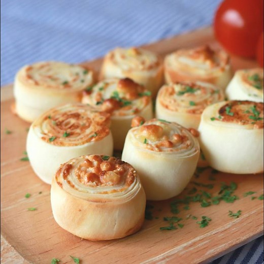 餃子の皮で サクサクおつまみ 作り方・レシピ | クラシル