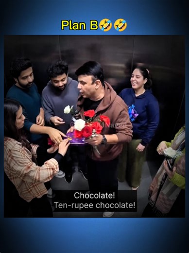 funny lift prank 🤣😂#rjnaveedliftprank #rjnaveedliftprank #pranksters🥰🥰 #funnypranks #viralprank