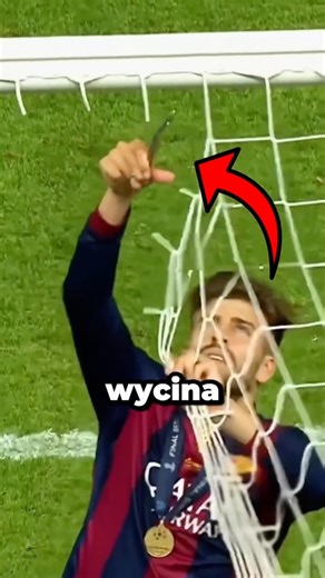 Pique's strange tradition😳