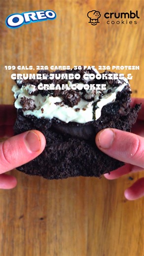 Nick | Easy, Healthy Recipe Creator on Instagram: "Low Calorie, High Protein (Bigger Than Crumbl) Cookies & Cream Oreo Brownie 🗣️🗣️ Are you FOLLOWING @nickkaz.fit — 📖 Want to get a FREE cookbook? COMMENT COOKBOOK ⬇️ 👍 LIKE the video (it really helps) — ✋ HOLD UP! SAVE 📲 and SHARE 🔄 for later! ✳️ Macros (makes 3 brownies): 199 Cals, 22g Net Carbs, 3 Fat, 23g Protein ✳️ Dry Ingredients: 40g (1/3 Cup) All-Purpose Flour 25g (1/4 Cup + 1 tbsp) Dark Cocoa Powder 1 Scoop Chocolate, Vanilla, or Co