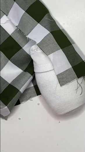 5 Minute Sock Gnome - Use a dollar store sock and some fabric! #diygnome #fallcraft #gnomediy