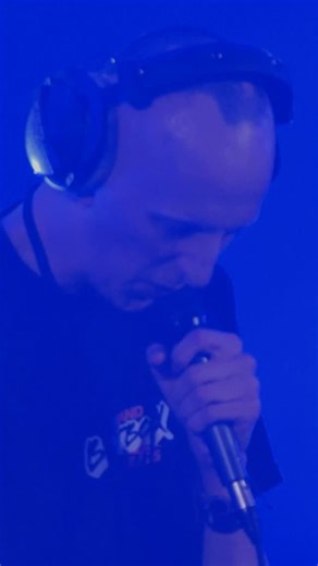 loopstation round from Martin Benati 🇫🇷 sets a new bar ➡️ Category: BOSS Loopstation 👤🔘🔂 ➡️ 🌏🌍🎤 MAHIRO 🇯🇵 🆚 🇫🇷 Martin Benati 🎥🎬 Knockout Stage: Semi Final 🥊 ⚔️ 📍📌 Location: Tokyo - Ex Theatre Roppongi 🇯🇵 📅🗓️ Event: Grand Beatbox Battle 2025 (#morethanmusic) 🧑‍⚖️👩‍⚖️: Beardyman 🇬🇧 · Saro 🇫🇷 · KBA 🇩🇰 · SO-SO 🇯🇵 · Inkie 🇷🇺 👉✅ Follow for more: @grand.beatbox.battle 🟠 🙏 Thank you to our GBB25 partners from TV Asahi Music with @beatcityjapan_official 🔒 Thank you t