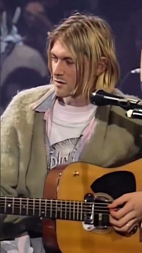 Behind the scenes of Nirvana’s MTV Unplugged Performance 1993. #Nirvana