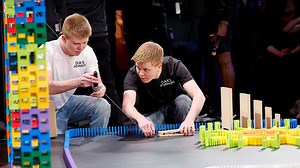 53K views · 690 reactions | They pulled an all-nighter to set up these 10,000 dominoes! | Howie Mandel | Facebook