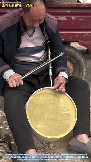 El arte del tejido con tamices: la celosía de bambú del artesano