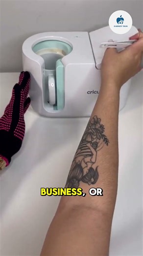 Cricut Mug Press #shorts #cricutcrafts #DIYmugs