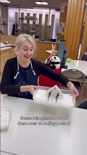 Shibori technique to dye and print fabric