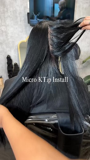 Micro & Nano ktips are the lightest extension method, virtually 100% tension free, and one of the safest Ktip methods bc of how tiny the bond is. My clients with fine or thin hair love this method because it’s lightweight and the bonds are virtually undetectable. Hair: Raw Straight colored jet black 20” www.AavyaHair.com Install: 200g Micro Invisible KTips www.HoustonExtensions.com to book ——— Click the link in my bio to schedule your KTip or Invisible KTip consult. Install Hair Specials are ava