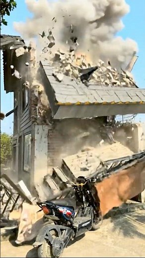 Terrifying Tornado Destroys a House and Sparks a Massive Fire #fyp #cat