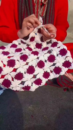 Table mat#design by naureen 🥰#crochet #trending #viraldrawingshorts #viraldrawingshorts