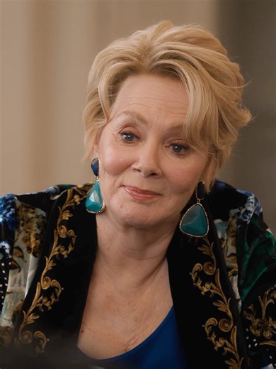 She Can’t Stand a Group of Men Discussing Someone’s Sexuality #shorts #hacks