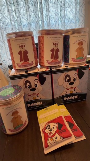 Come #unbox my #scentsy order with me. These are all for our buddy drive that we are donating to our local children’s hospital in honor of our son who passed away over the summer. #scentsywithterrilee #scentsyhaul #scentsyunboxing