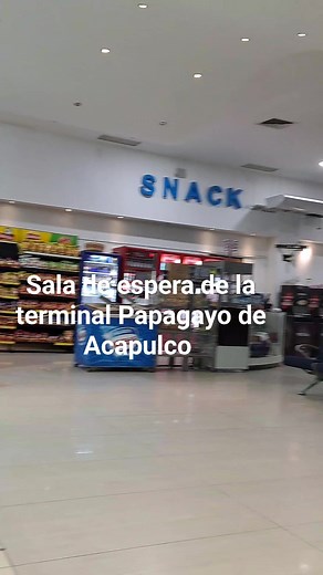Sala de espera de la terminal Papagayo de Acapulco | Guia del Viajero en Mexico
