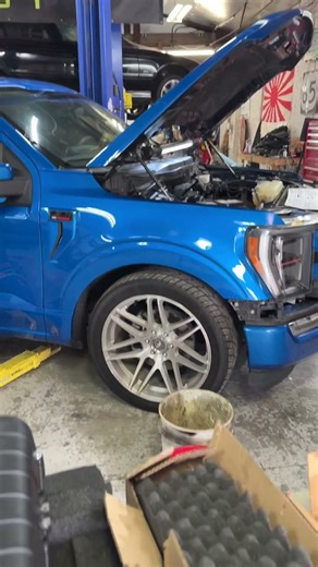 Check out the new suspension on our whipple supercharged 5.0 RCSB F150!