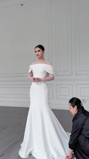 Elegant Off-Shoulder Modest Wedding Dress Fitting