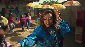 Dama do Bling (Feat. Killua Rafael) - Hi Wena (Es tu) (Video Oficial) Para aquele reconhecimento: https://youtu.be/eoYw1JDLwWw Baixar áudio grátis: https://highits.com/song/101/hi-wena-es-tu-feat-killua-rafael Informações adicionais: > PROMOVA A TUA OBRA MUSICAL AGORA: https://1musicmoz.com/envio-de-musica © Todos os direitos reservados a 1MusicMoz Ltd. | 1MusicMoz