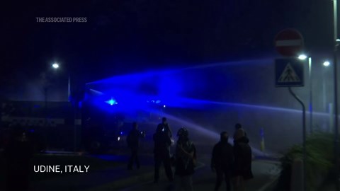 Italian police use water cannon on protesters in Udine ahead of Italy-Israel World Cup qualifier