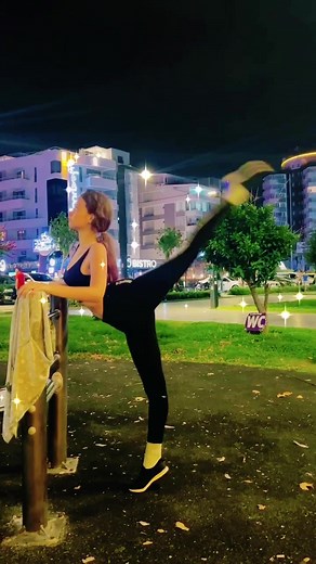 Improving Flexibility with Teen Fitness - Gym Workout