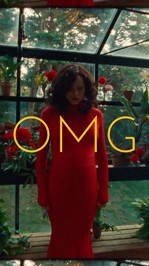 Suki Waterhouse on Instagram: "So much love for the incredible crew that made the OMG video happen!!! ❤️ director: Émilie Richard-Froozan @frooozan editor: Ben McDonald @bigstylemediahouse colorist: Jacob Mckee @jalob dp: Jeff Leeds Cohn @jeffleedscohn producer: Bree Doehring @breedoehring production manager: Lyndsi Austin @lyndsiaustinmusic loader: Mikey Guntetong @mikey__gnt steadicam: Luke Rihl @lukerihl key grip: Sergio Silva @whitericelife art director: Allesandra Cadman @artsaid art assist