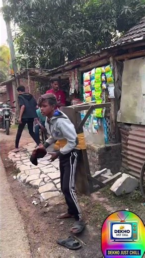 Bhai ko Turtle bana diya! 🐢 Desi Bench Prank #ViralShorts #funny