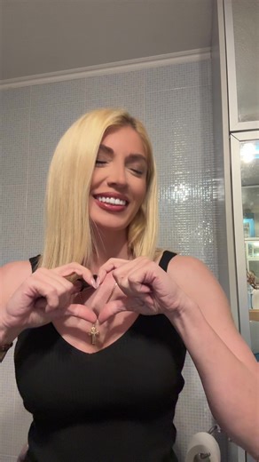 Αμα σας το παίζει μούρη !!! Στην πρώην του κατευθείαν ! 😂😂😂😂😂 εκεί που του αξίζει ☺️😘😘😘 αφιερώστε άφοβα ! Εδώ είμαι για εσάς 😎 #new #song #fyp