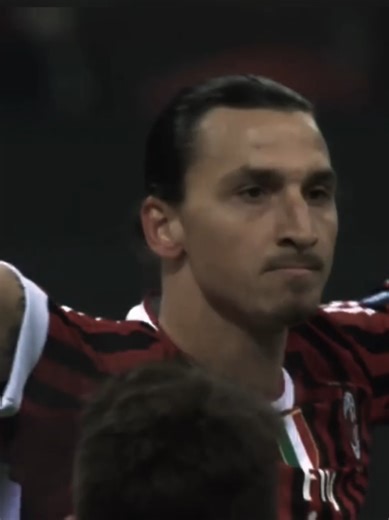 Ibrahimović 🇸🇪 AC Milan ⚫️🔴 #ibrahimovic #acmilan #milan #footbal #ibra