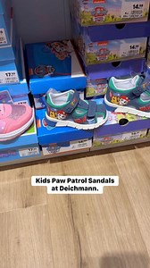 Closer look at these cute Kids Paw Patrol Sandals at Deichmann #pawpatrol #pawpatrolfootwear #kidssandals #kidsfootwear #deichmannkids #deichmann | Baby Deals UK