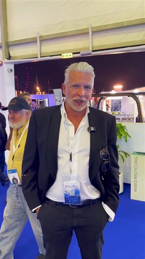 Meet the legendary Dan Lenard , the maestro behind breathtaking yacht designs and Co-founder of Nuvolari Lenard Design ! 🛥️ His impact on the yachting world is as massive as the waves he sails. 🌟 Did you know he rocked the first-ever Dubai International Boat Show 30 years ago? And guess what? This seafaring guru just conquered a 43-day solo transatlantic trip for the environment! 🌍 Embark on an epic journey with us at the Dubai International Boat Show. Don't miss the chance to sail through th