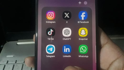 Consultation on social media ban for under-16s to begin