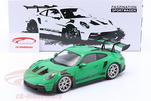 Porsche 911 (992) GT3 RS year 2023 green / silver rims 1:18 Minichamps
