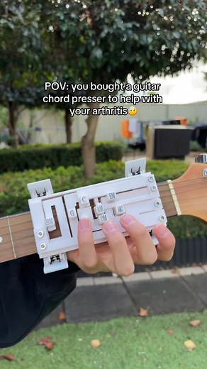 Honestly life changing🥹 #guitar #chordpresser #arthiritis