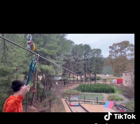 Broma a Monitor nuevo 🤣🤣 #pedromoragete #parati #viral #tirolina #moragete