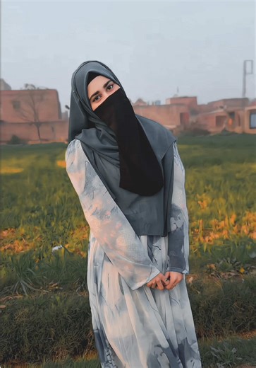 Exploring the Meaning of 'Queen of Eyes' Song