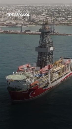 Buque de perforación turco llega a Somalia