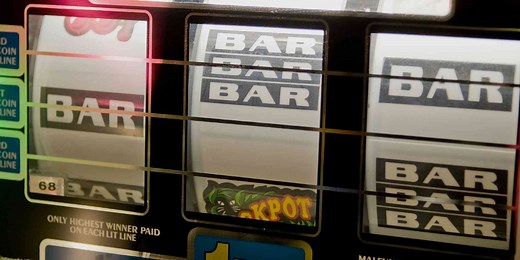 Why Do Slot Machines Say "Bar" On Their Reels – History!