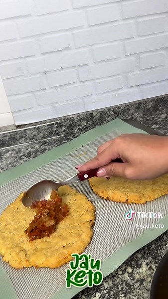 Pizza Keto Casera para Satisfacer tu Antojo
