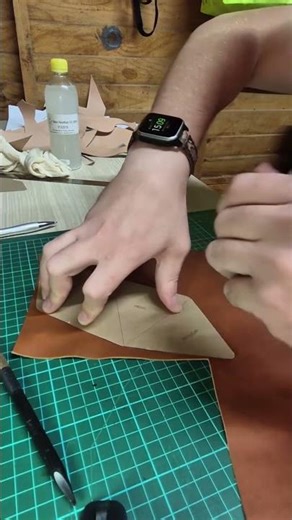 Creating a coin wallet, perfectly hold all the coins you need for everyday use.