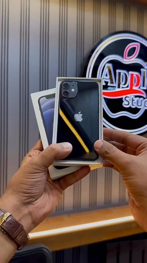2.6K views · 14 comments |  iPhone 12 mini ❤️‍  128 Gb | Black ✨ ☑️ 98% Condition ✅ 77% Battery Health ️ Warranty Over  Full Kit  with Bill 茶 ✔️ Available #iphone12mini #surat #applestudiosurat #budgetphone #budgetiphone #exploresurat #viral | Apple Studio | Facebook