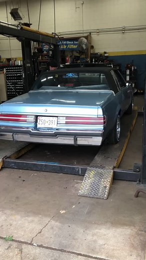 #coldstart #lowrider #switches #switchesgetbitches #threewheeler #fyre #street #loudpipessavelives