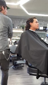 Textured Pompadour & Low Taper Haircut Tutorial