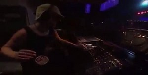 When Da Hool dropped dance classic 'Meet Her at the Loveparade' back in 1998 ❤️ Don't want to miss any update? Subscribe here: http://bit.ly/WRY_FB | We Rave You