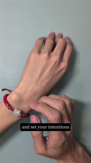 I got this Red String Bracelet for Good Luck and Protection #redstringbracelet #jade #jewelry