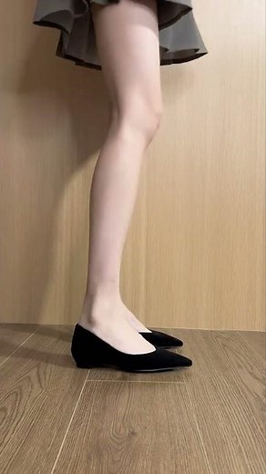 The Perfect Combo: Elegant Pantyhose & High Heels Show #beauty #heels #legs #foot