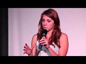 Sarah Keyworth | DMU Comedy Society Presents First Footsteps Pt2
