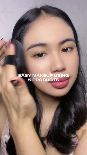 kelly | @janinakkelly on IG on TikTok